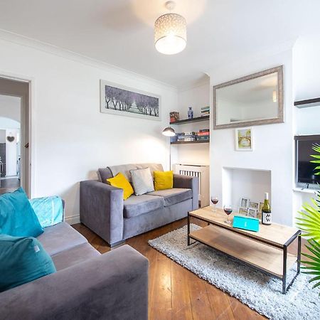 Bright 3 Bedroom Townhouse Near City Centre 诺里奇 外观 照片