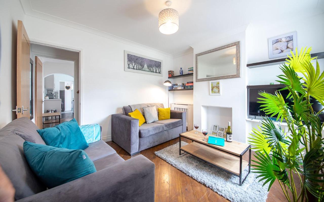Bright 3 Bedroom Townhouse Near City Centre 诺里奇 外观 照片
