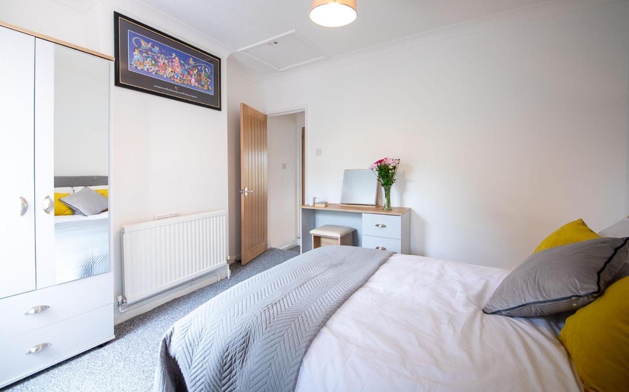 Bright 3 Bedroom Townhouse Near City Centre 诺里奇 外观 照片