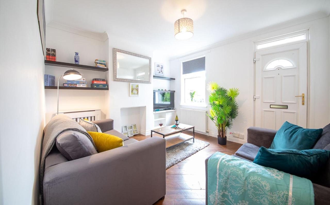 Bright 3 Bedroom Townhouse Near City Centre 诺里奇 外观 照片